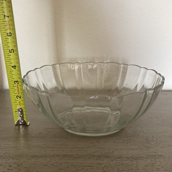 Vintage arcroc Swirled Serving Bowl - Picture 6 of 6